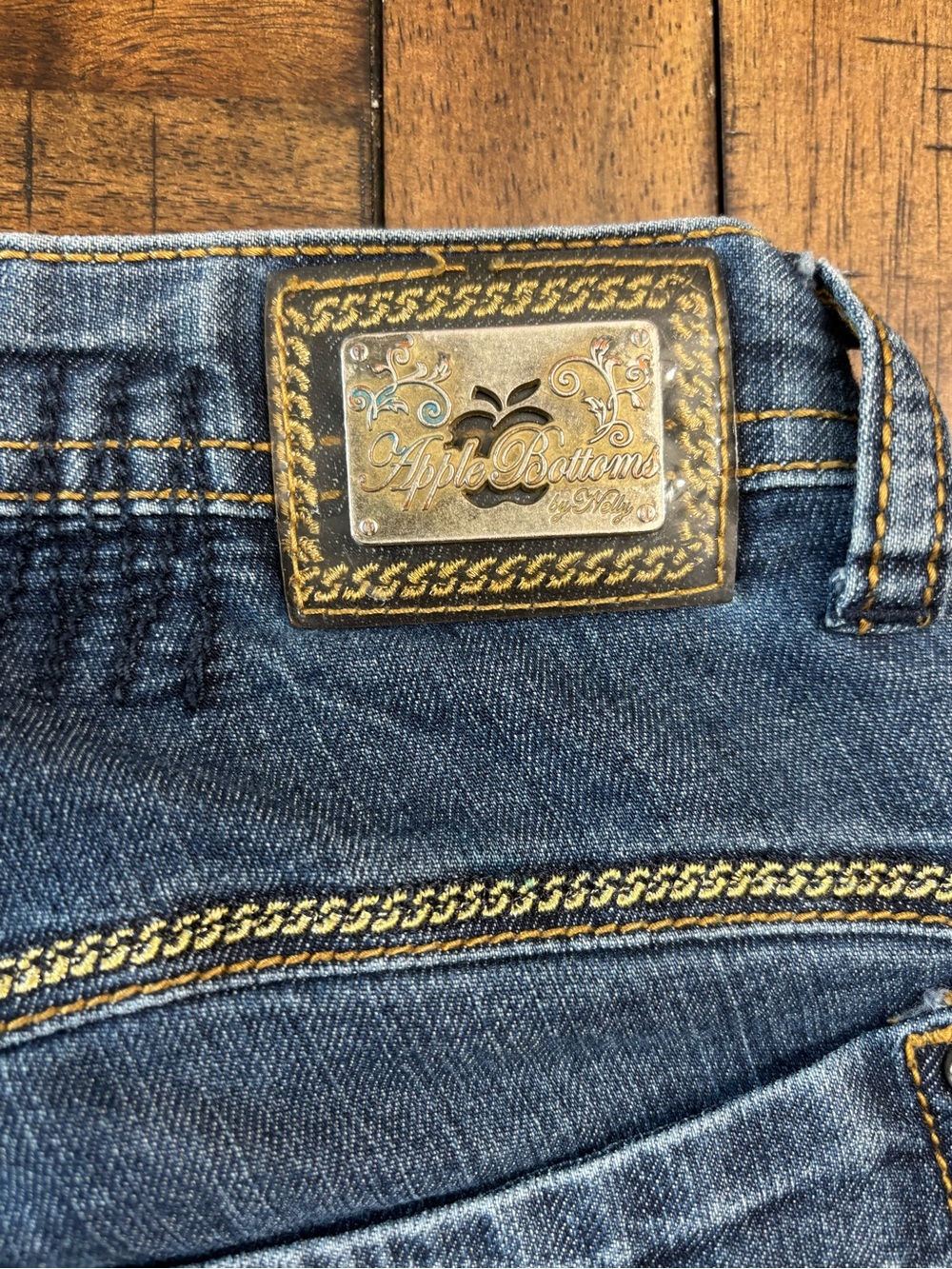 Y2K Vintage Apple Bottoms Dark Blue Distressed Embroidered Skinny Jeans - Picture 4 of 13
